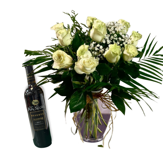 Ramo de 12 rosas blancas y vino tinto