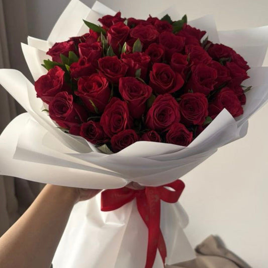 30 rosas rojas