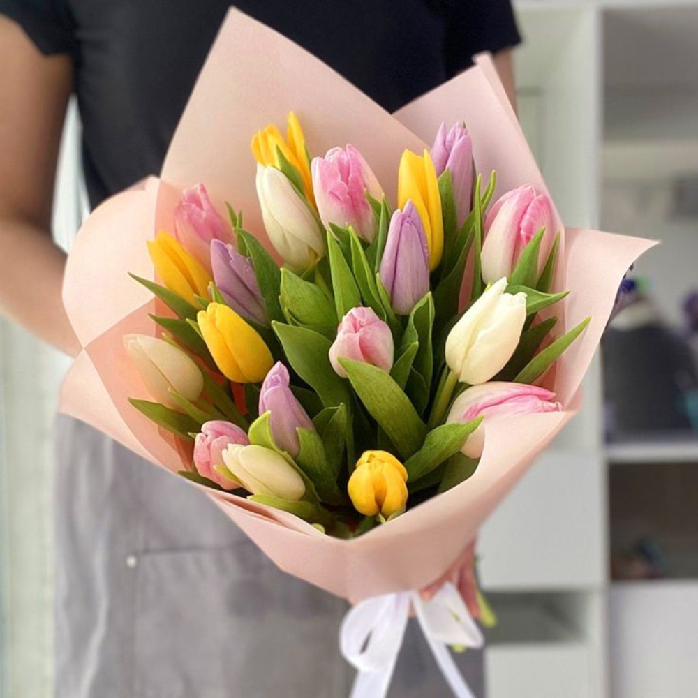 Ramo variado de 10 tulipanes